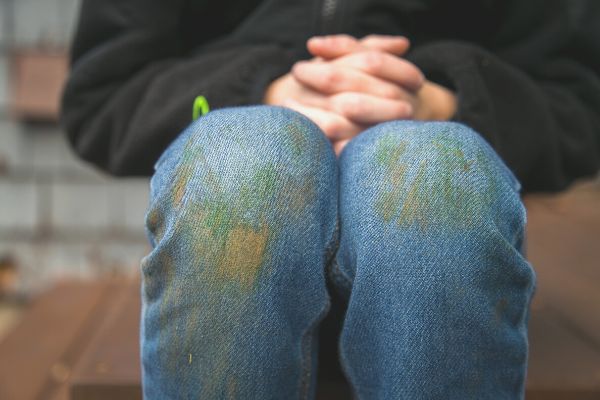 Grasflecken richtig entfernen